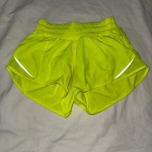 Lululemon neon green hotty hot shorts 2.5”